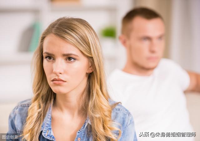 男朋友出轨怎么办_女人 出轨 朋友_出轨的女人能还做朋友